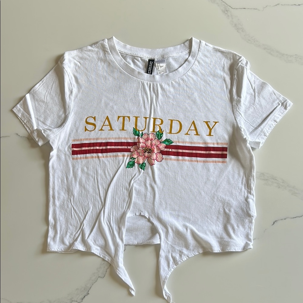 “Saturday” Cropped Tee